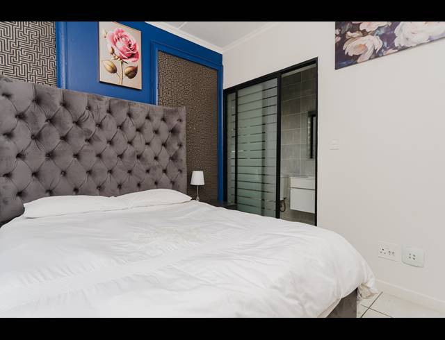1 BEDROOM APARTMENT FOR SALE IN CROWTHORNE AH